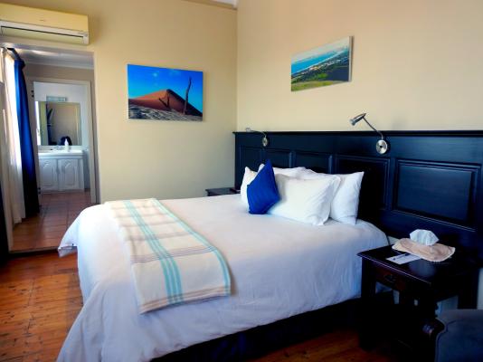 Albion Manor - 258510