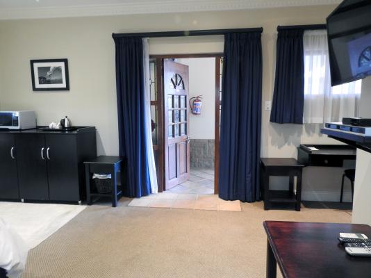 Albion Manor - 258515