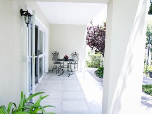 Burkleigh House - Patio