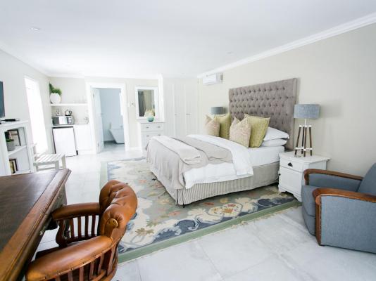 Burkleigh House - 258695