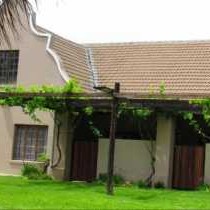 Rosendal Vryburg Guesthouse - Property / Building