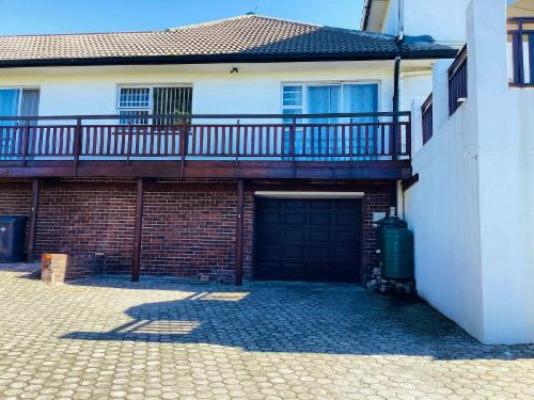 Lullaby Airbnb - Facade or entrance