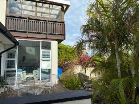 Lullaby Airbnb - Balcony/Terrace