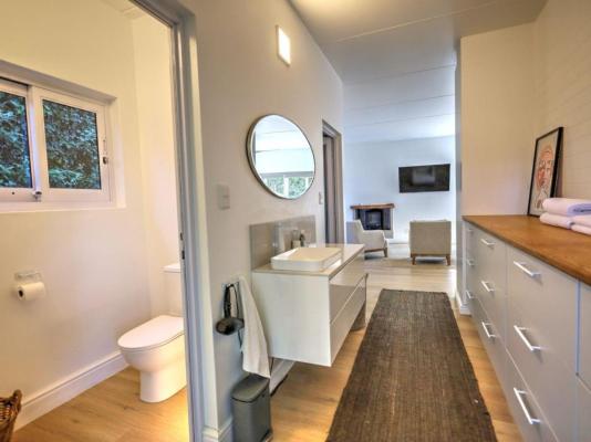 White Penguin - 259869