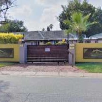 Unitas Guesthouse - Facade or entrance