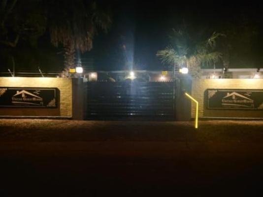 Unitas Guesthouse - Facade or entrance