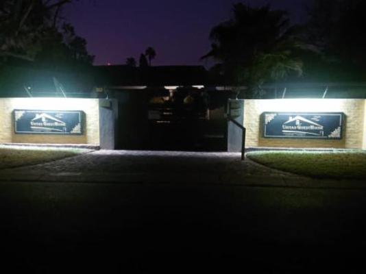 Unitas Guesthouse - Facade or entrance