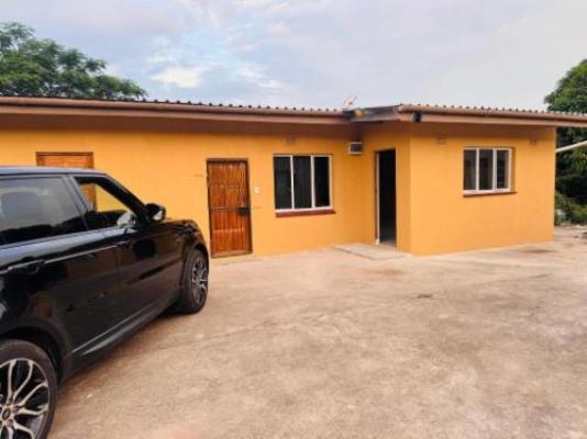 Pholanathi Lodge - Property / Building