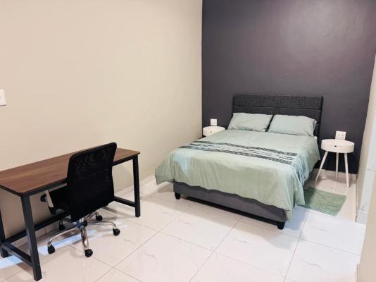 Pholanathi Lodge - 260112