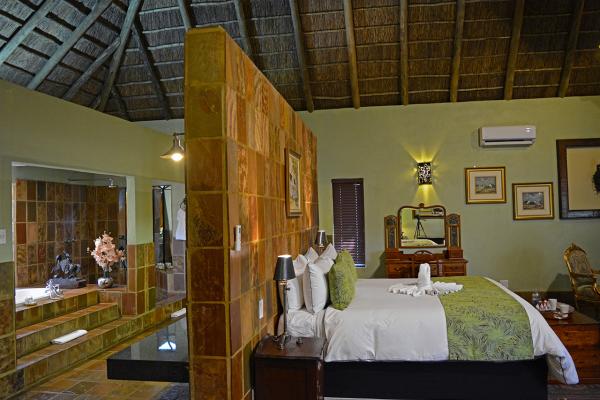 Misty Hills Country Hotel - 260137