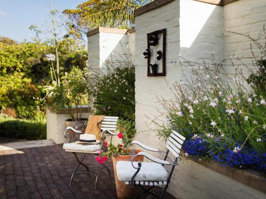 Cornerway House - 260235