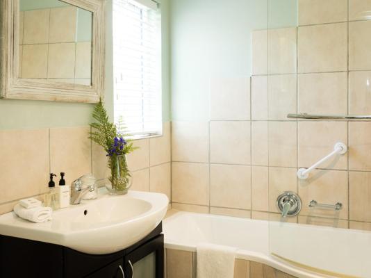 Cornerway House - 260237