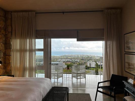 Whale Coast Luxury Suites - 260371