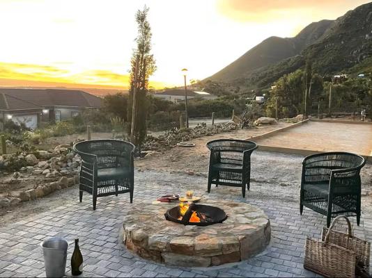 Whale Coast Luxury Suites - 260389