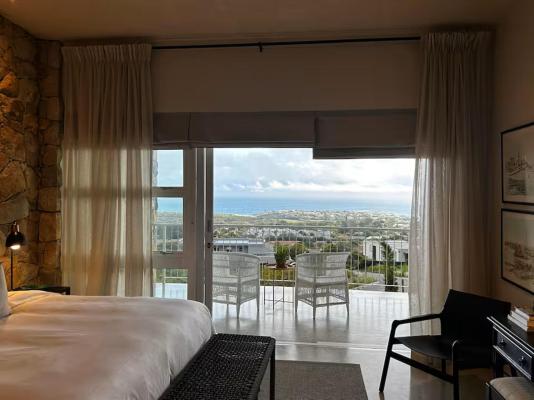 Whale Coast Luxury Suites - 260391