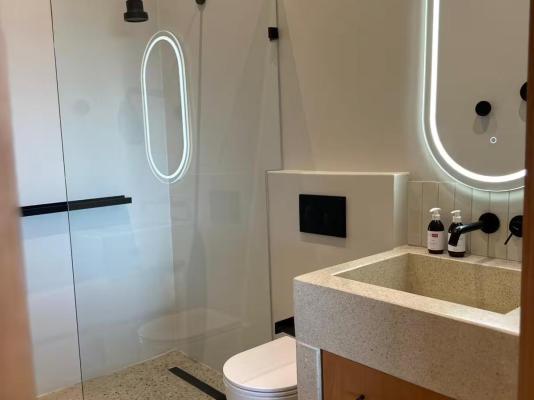 Whale Coast Luxury Suites - 260400