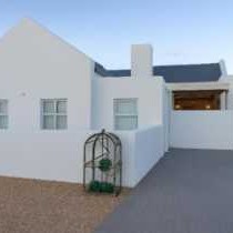 Luxe Pearl - Property / Building