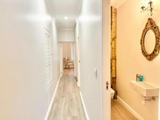 Luxe Pearl - Decorative detail