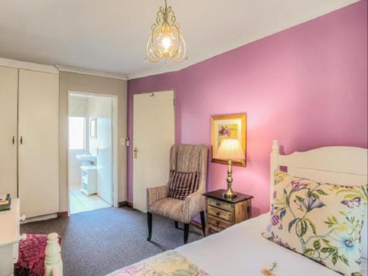 Sunninghill Guest Lodge - 260582