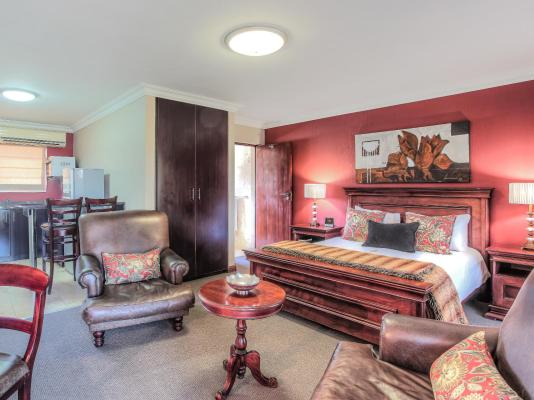 Sunninghill Guest Lodge - 260588