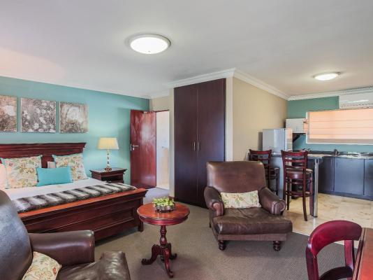 Sunninghill Guest Lodge - 260589