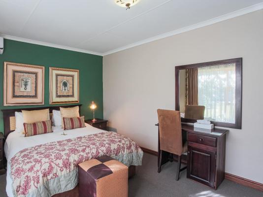 Sunninghill Guest Lodge - 260593