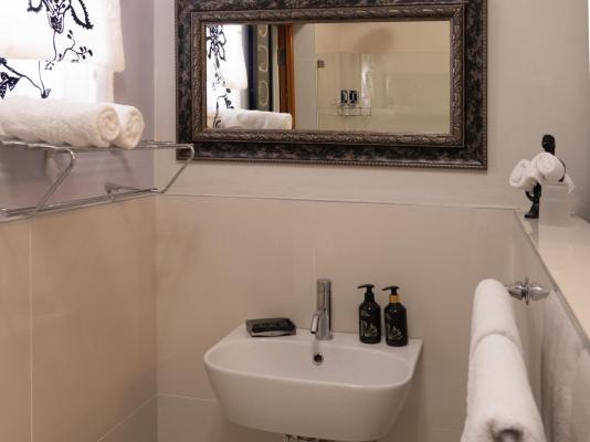 The Falls Guest House - 260625