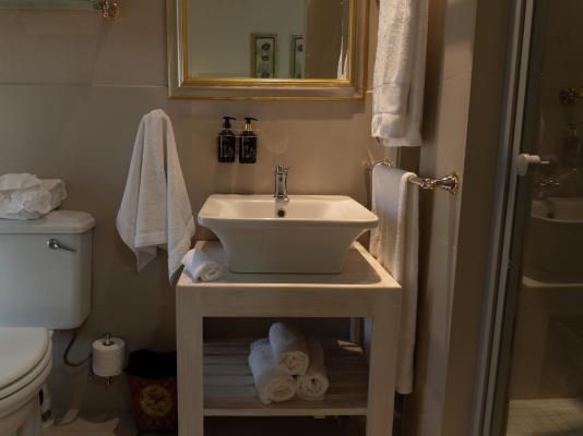 The Falls Guest House - 260638