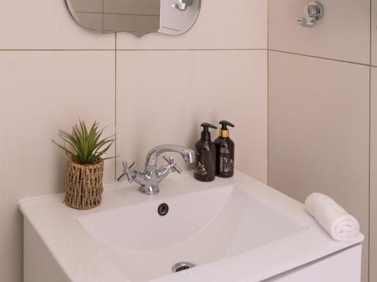 The Falls Guest House - 260642