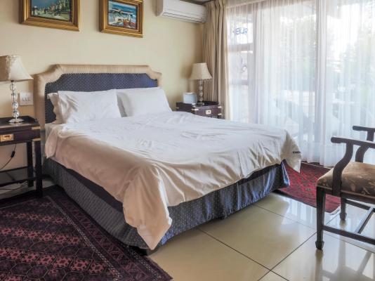 Room image 6