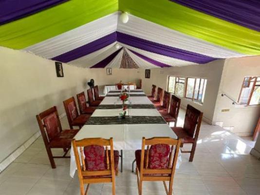 Daph's B&B - Dining area