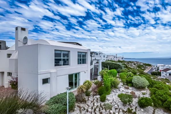 43 On Artemis, Langebaan, 8-Sleeper - 260931