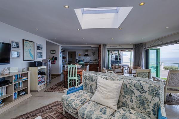 43 On Artemis, Langebaan, 8-Sleeper - 260932