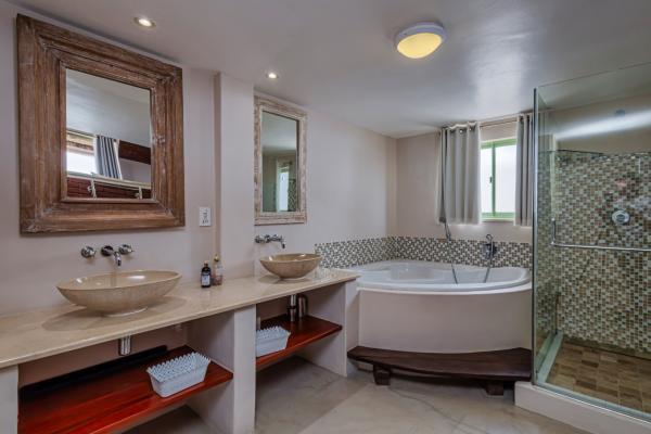 43 On Artemis, Langebaan, 8-Sleeper - 260958