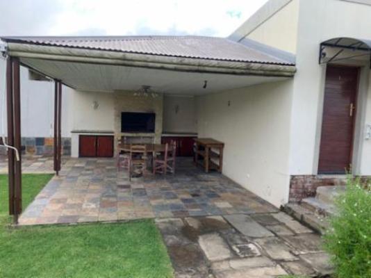 The Black Swann B&B - Braai/BBQ facilities