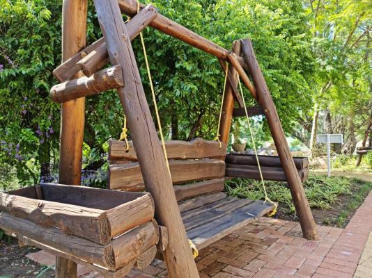 Peaches and Cream Bed and Breakfast - 261139