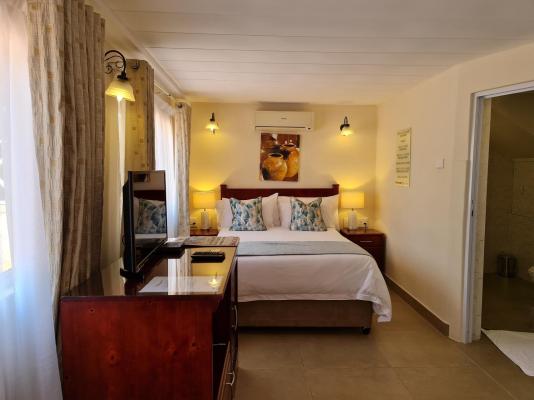 Peaches and Cream Bed and Breakfast - 261145