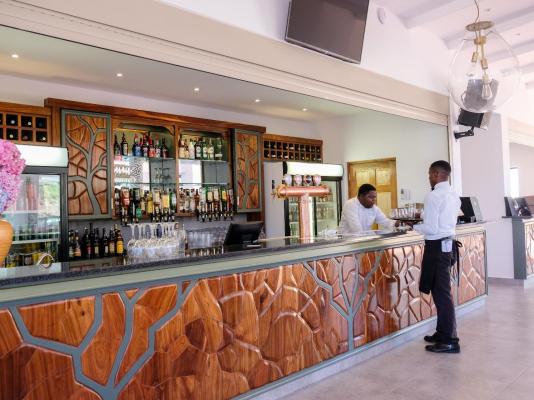 Houw Hoek Hotel - 261211