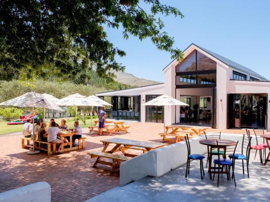 Houw Hoek Hotel - 261229