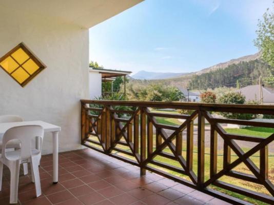 Houw Hoek Hotel - 261240