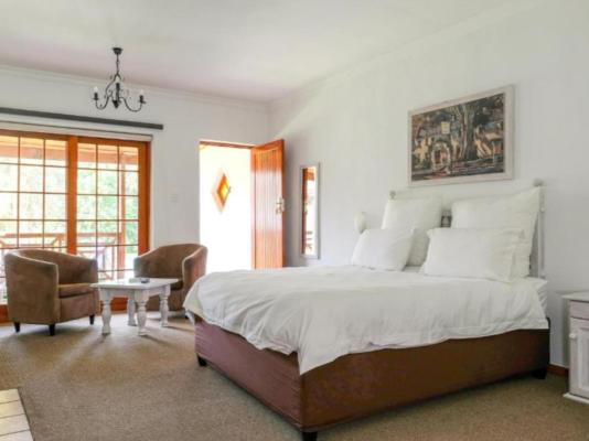 Houw Hoek Hotel - 261253