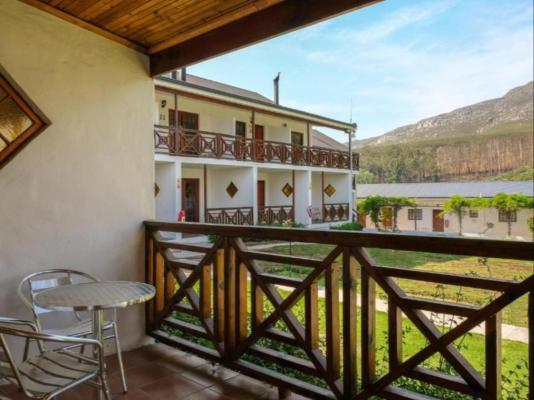 Houw Hoek Hotel - 261255