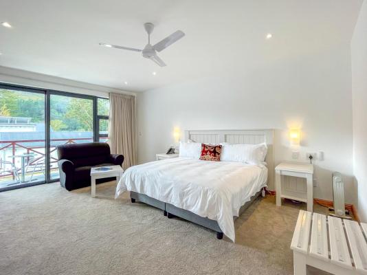 Houw Hoek Hotel - 261262