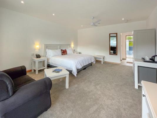 Houw Hoek Hotel - 261264