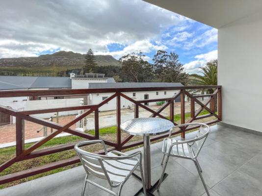 Houw Hoek Hotel - 261265