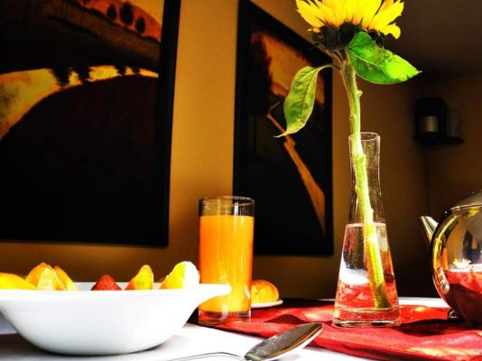 Mandalay Beach Guest House - 261579
