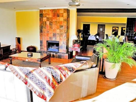 Mandalay Beach Guest House - 261580