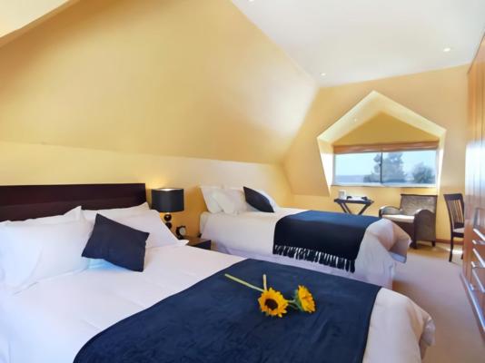 Mandalay Beach Guest House - 261594