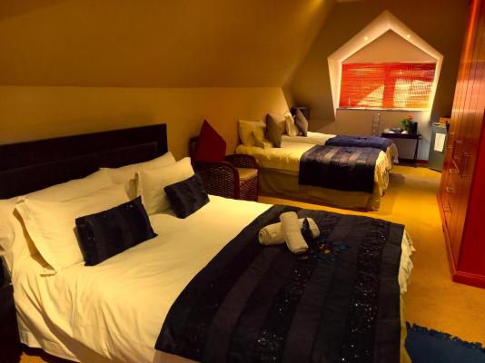 Mandalay Beach Guest House - 261598