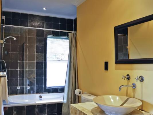 Mandalay Beach Guest House - 261607
